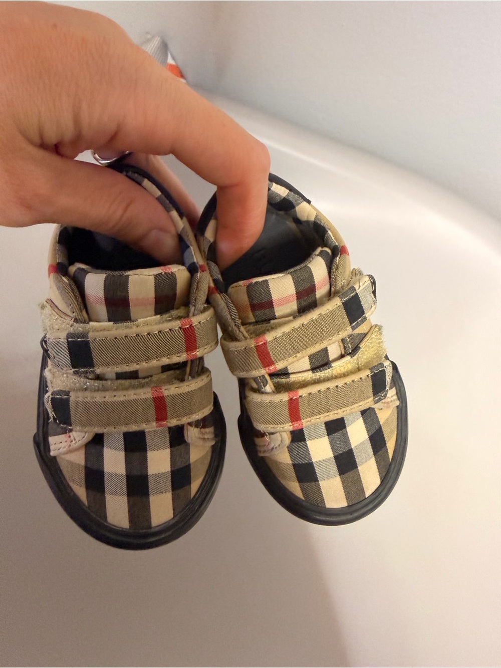 Burberry Kids Plaid Velcro Sneakers - Beige/Black. Size 17 excellent condition - Picture 6 of 6
